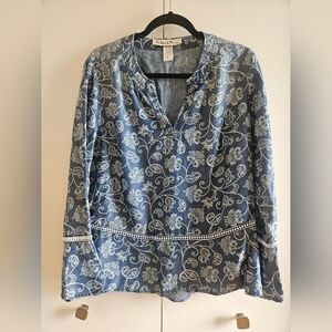 Madeline & Monroe Denin Blue Top Floral Long Sleeve V Neck Blouse Size L